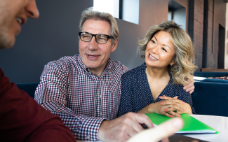 Quel Est Le Bon Moment Pour Commencer À Toucher Des Prestations Du Régime De Pensions Du Canada (RPC) Ou Du Régime De Rentes Du Québec (RRQ)?